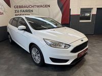 Gebraucht Ford Focus Trend 101 PS (74 kW) 2015 Weiß Limousine