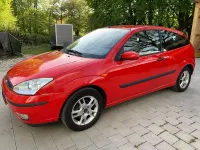 Second-hand Ford Focus Ambiente 101 CP (74 kW) 2004 Roșu Berlinǎ