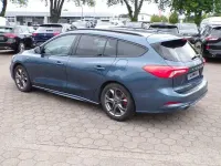 Gebraucht Ford Focus ST-Line X 151 PS (111 kW) 2021 Blau Limousine