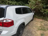Gebraucht Chevrolet Orlando LT 141 PS (103 kW) 2011 Weiß Van / Kleinbus