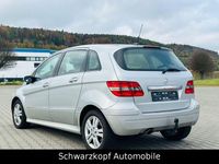 Gebraucht Mercedes B180 116 PS (85 kW) 2007 Silber Van / Kleinbus