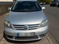 Second-hand VW Golf V 105 CP (77 kW) 2007 Argintiu Berlinǎ