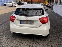 Gebraucht Mercedes A200 160 PS (117 kW) 2012 Weiß Kleinwagen