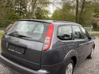 Używany Ford Focus 101 KM (74 kW) 2005 Szary Kombi