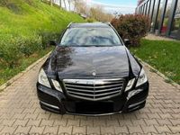 gebraucht Mercedes E220 CDI T BE, Automatik,SHZ,SH Dach,2Hand