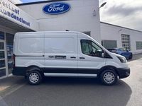 Gebraucht Ford Transit Trend 131 PS (96 kW) 2023 Frostweiß (weiss) Van / Kleinbus