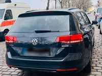 Gebraucht VW Passat 150 PS (110 kW) 2015 Grau Kombi