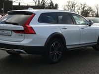 gebraucht Volvo V90 D5 CC Pro AWD/AHK/Kamera/LED/Keyless/DAB/H&K