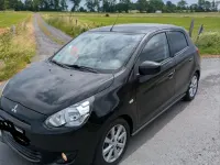 Gebraucht Mitsubishi Space Star 80 PS (58 kW) 2013 Schwarz Van / Kleinbus