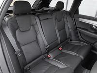 Neu Volvo V90 Plus 310 PS (228 kW) 2025 Weiß Kombi