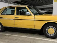 Gebraucht Mercedes 230 109 PS (80 kW) 1977 Gold Limousine