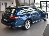 Używany VW Passat Elegance 150 KM (110 kW) 2022 Niebieski Kombi