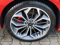 Neu Ford Focus ST-Line X 155 PS (114 kW) 2025 Fantastic red metallic Kombi