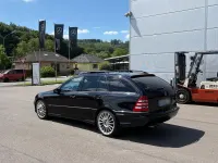 Używany Mercedes C280 231 KM (169 kW) 2005 Czarny Kombi