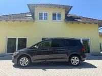 Gebraucht VW Touran Comfortline 116 PS (85 kW) 2020 Grau Van / Kleinbus