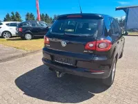 Gebraucht VW Tiguan Trendline 140 PS (102 kW) 2008 Schwarz SUV