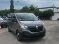 Gebraucht Renault Trafic Authentique 125 PS (91 kW) 2017 Grau Van / Kleinbus
