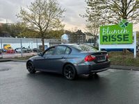 Gebraucht BMW 320 2007 Grau Limousine