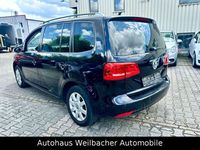 Gebraucht VW Touran Cup 105 PS (77 kW) 2015 Schwarz Van / Kleinbus