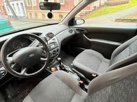 Brugt Ford Focus 101 HK (74 kW) 2002 Sort Sedan