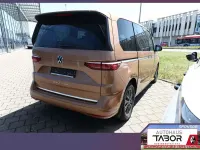 Neu VW Multivan Style 150 PS (110 kW) 2025 Orange Van / Kleinbus