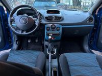 Gebraucht Renault Clio II 75 PS (55 kW) 2007 Blau Kleinwagen