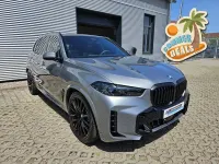 Neu BMW X5 M Sport 489 PS (359 kW) 2026 Grau SUV