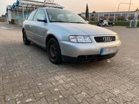 Gebraucht Audi A3 Ambiente 125 PS (91 kW) 1999 Silber Kleinwagen