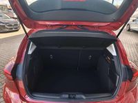 Neu Ford Focus Active 116 PS (85 kW) 2025 Fantasticrot metallic Limousine