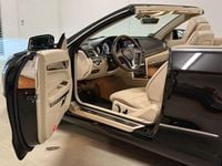 Gebraucht Mercedes E200 Elegance 184 PS (135 kW) 2015 Schwarz Cabrio