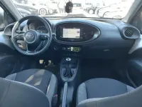 Gebraucht Toyota Aygo X X-play 72 PS (52 kW) 2023 Weiß SUV