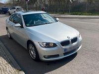Gebraucht BMW 335 286 PS (210 kW) 2007 Silber Coupé