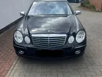 Gebraucht Mercedes E320 Elegance 224 PS (164 kW) 2006 Schwarz Limousine