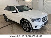 Gebraucht Mercedes GLC300e AMG 320 PS (235 kW) 2020 Polarweiss SUV