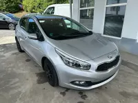 Gebraucht Kia Ceed Spirit 90 PS (66 kW) 2013 Silber Kleinwagen
