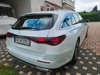 Gebraucht Mercedes E220 197 PS (144 kW) 2023 Weiß Limousine