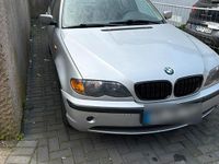 Gebraucht BMW 320 150 PS (110 kW) 2003 Grau Limousine
