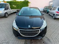 Gebraucht Peugeot 208 Access 68 PS (50 kW) 2013 Schwarz Kleinwagen