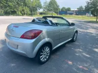 Gebraucht Opel Tigra 90 PS (66 kW) 2009 Silber Cabrio