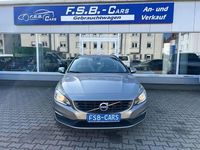Gebraucht Volvo V60 Business Edition 190 PS (139 kW) 2015 Grau Kombi