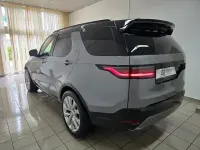 Usata Land Rover Discovery 5 SE Dynamic 301 CV (221 kW) 2023 Grigio SUV