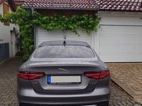 Gebraucht Jaguar XE R-Dynamic 250 PS (183 kW) 2020 Grau Limousine