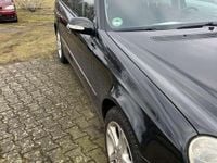 Gebraucht Mercedes E220 Avantgarde 150 PS (110 kW) 2005 Schwarz Kombi