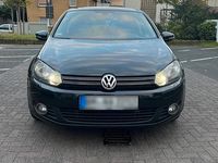 Gebraucht VW Golf VI 105 PS (77 kW) 2012 Schwarz Kleinwagen