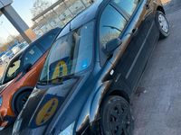 Gebraucht Ford Focus 100 PS (73 kW) 2005 Schwarz Kombi