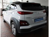 gebraucht Hyundai Kona Premium Elektro 2WD Premium-Paket inkl. Sitzpaket Navi Rückfahrkamera