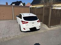 Gebraucht Hyundai i30 Passion 110 PS (80 kW) 2016 Limousine