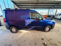 Second-hand Opel Combo 90 CP (66 kW) 2015 Albastru Monovolum