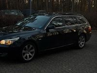 Gebraucht BMW 525 197 PS (144 kW) 2008 Schwarz Kombi