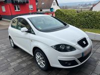 Gebraucht Seat Altea 105 PS (77 kW) 2012 Weiß Limousine